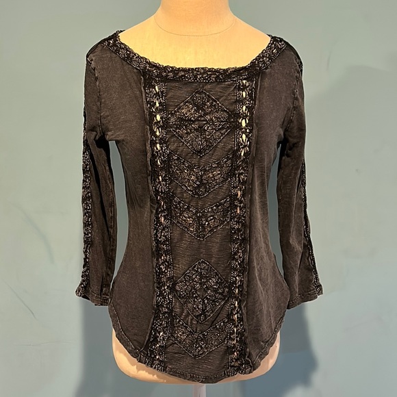 Free People Tops - Free People Boho Truly Madly Distressed Lace Crochet Top in Charcoal size Small